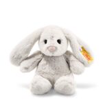 Steiff Hoppie Hase 18 cm hellgrau, Plüschtier Hase mit Schlappohren, Soft Cuddly Friends, flauschiges Kuscheln